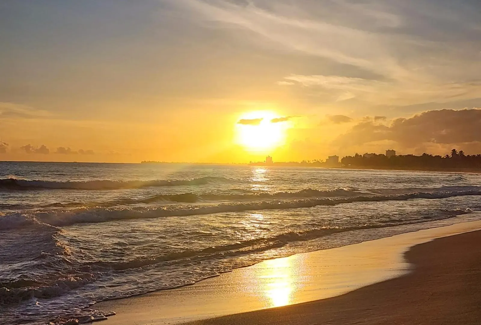 Majestic 2-Bedroom Beachside Suite San Juan Apartment